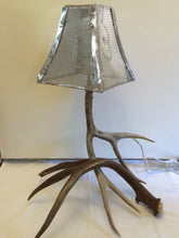 Load image into Gallery viewer, Antler Lamp